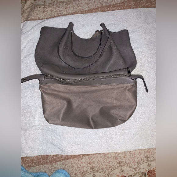 Handbag - Picture 4 of 8